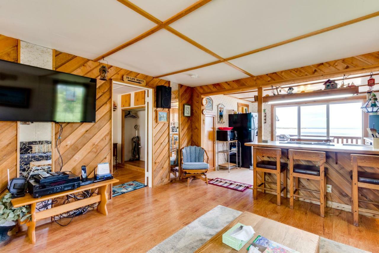 Netarts Happy Camp Beachfront Cabin מראה חיצוני תמונה